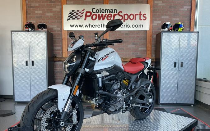 2024 Ducati Monster Plus