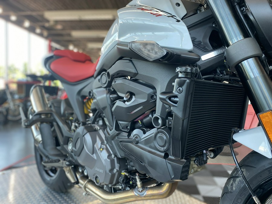 2024 Ducati Monster Plus