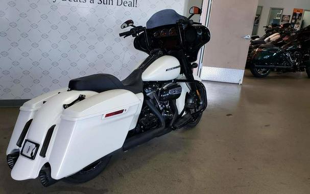 2018 Harley-Davidson Street Glide® Special