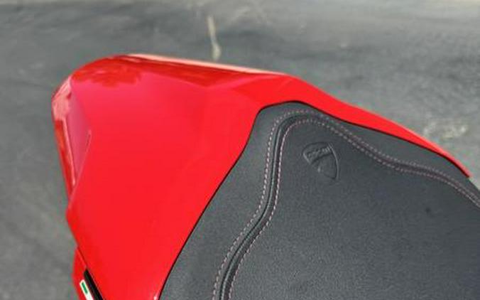 2023 Ducati SuperSport 950 Ducati Red