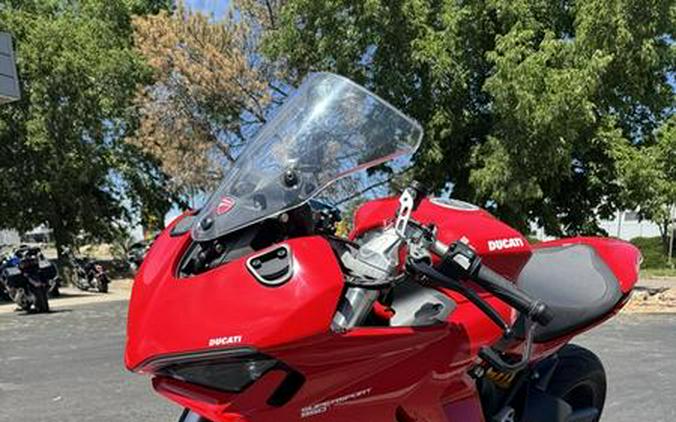 2023 Ducati SuperSport 950 Ducati Red
