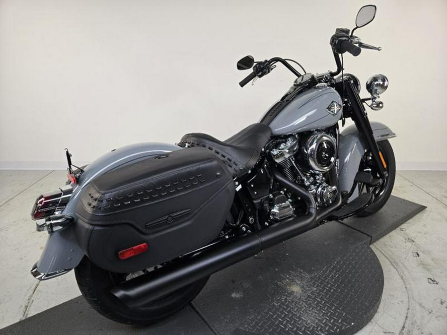 2026 Harley-Davidson® FLHC - Heritage Classic