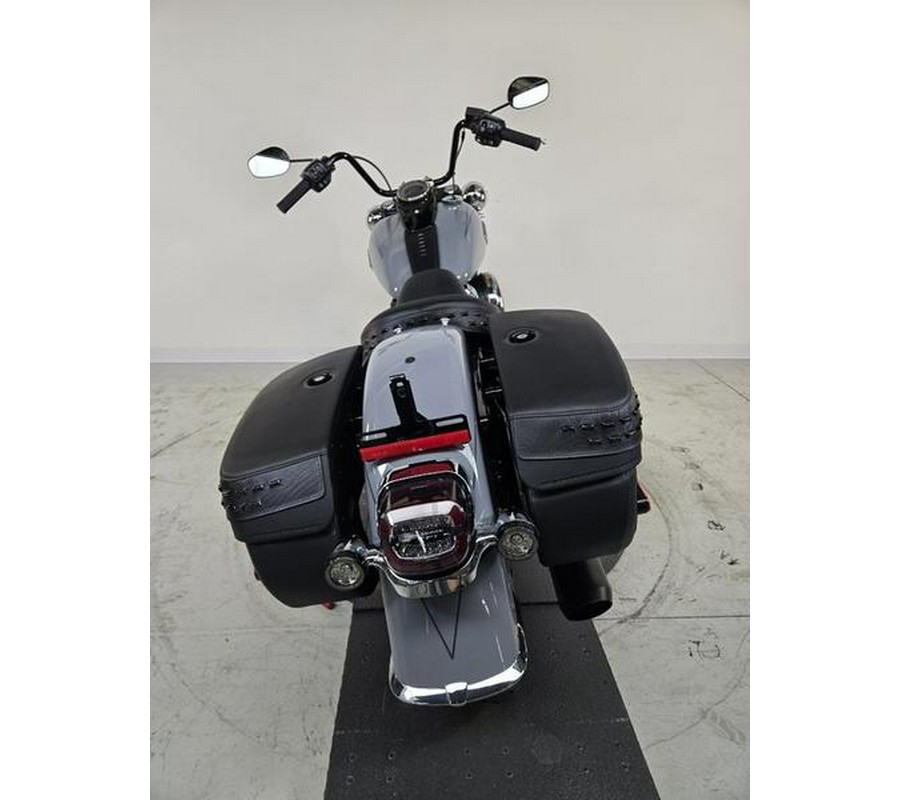 2026 Harley-Davidson® FLHC - Heritage Classic