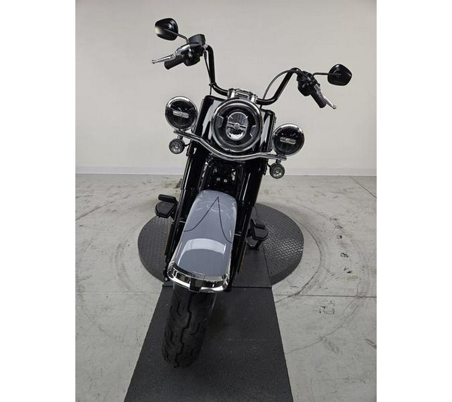 2026 Harley-Davidson® FLHC - Heritage Classic