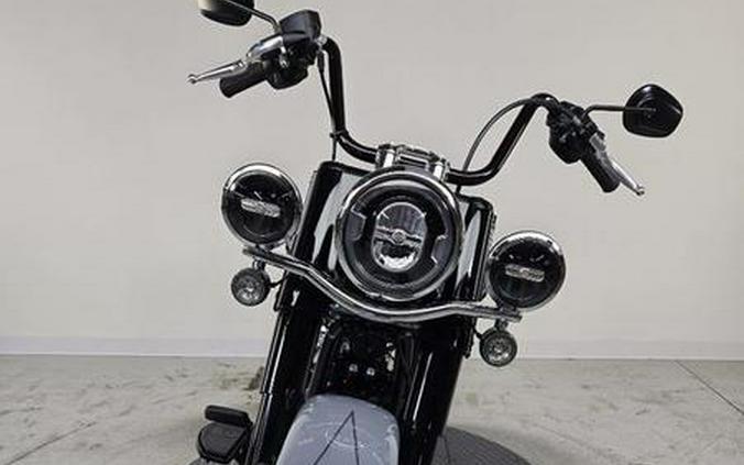 2026 Harley-Davidson® FLHC - Heritage Classic