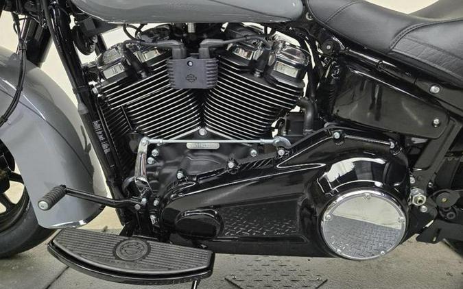 2026 Harley-Davidson® FLHC - Heritage Classic