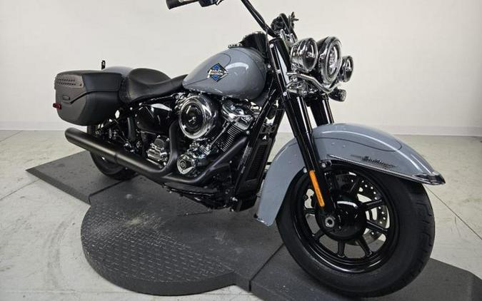 2026 Harley-Davidson® FLHC - Heritage Classic