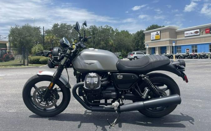 2024 Moto Guzzi V7 Stone