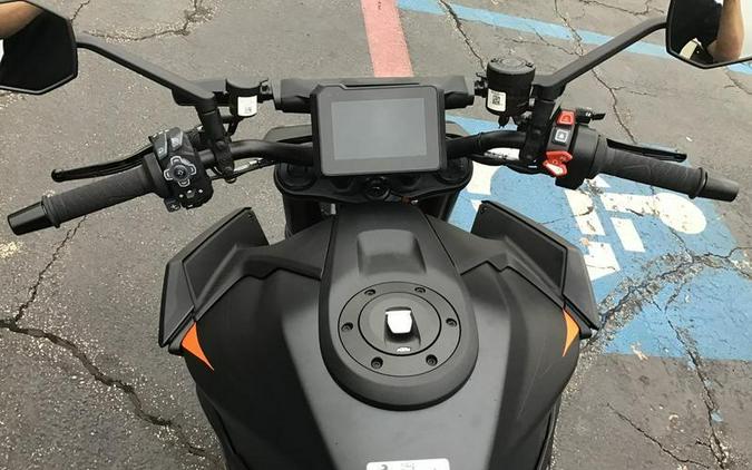 2026 KTM 1390 SUPER DUKE R