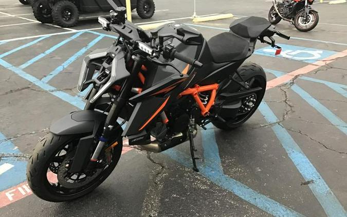 2026 KTM 1390 SUPER DUKE R