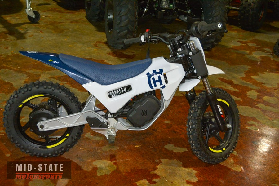 2024 Husqvarna® EE 2