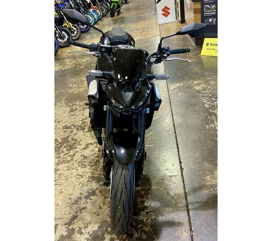 2025 Kawasaki Z900 ABS Metallic Spark Black/Metallic Carbon Gray