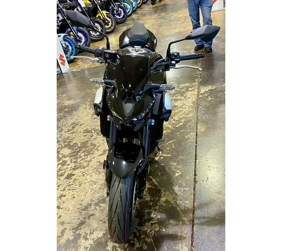 2025 Kawasaki Z900 ABS Metallic Spark Black/Metallic Carbon Gray
