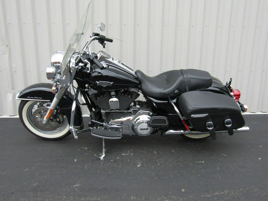 2012 Harley-Davidson® FLHRC - Road King® Classic