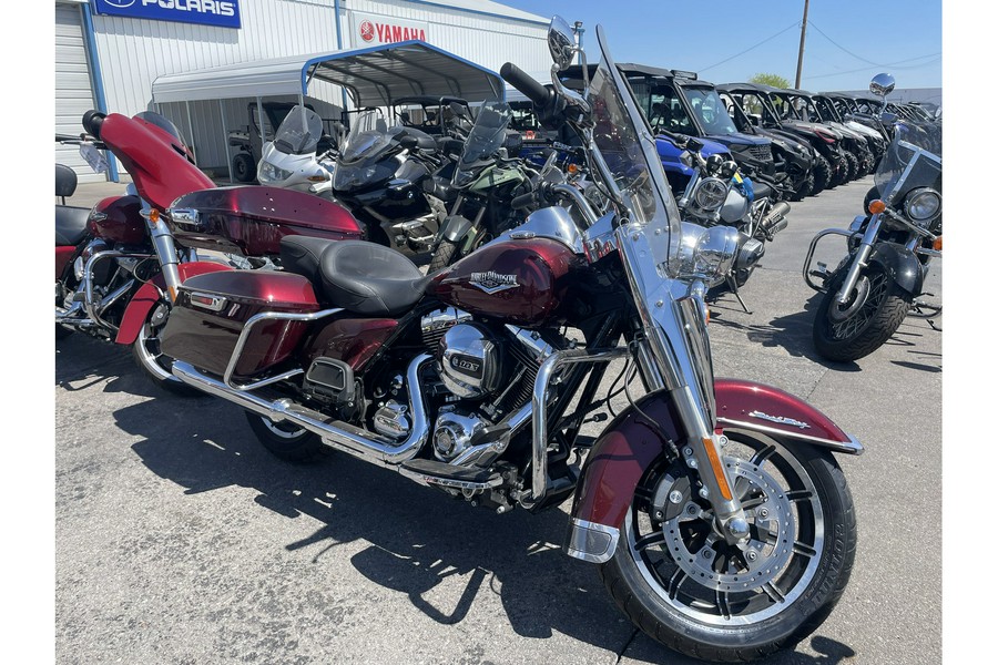 2014 Harley-Davidson® Road King® Base