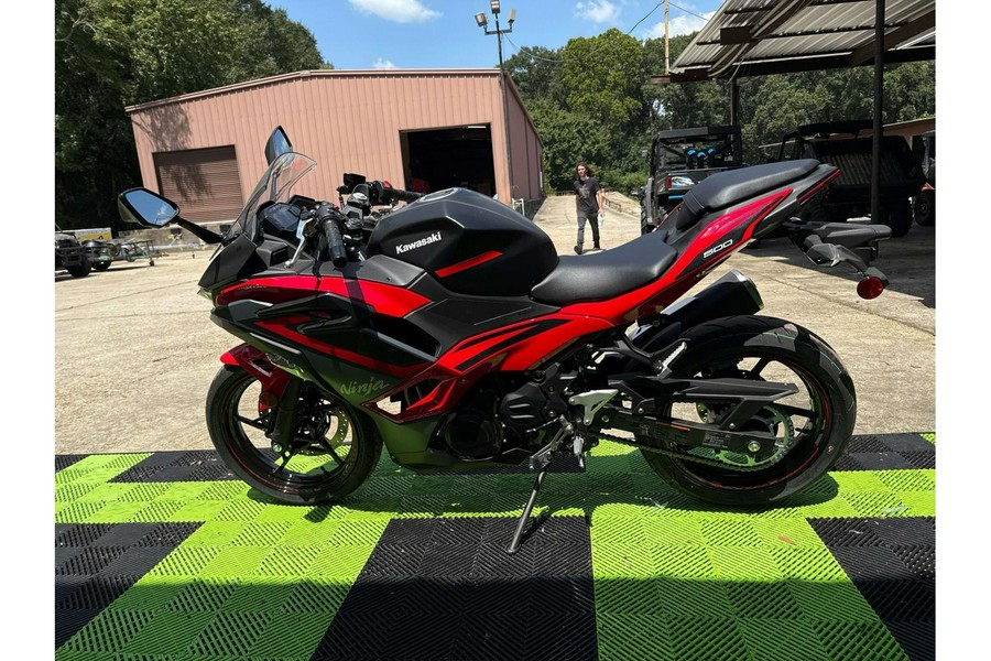 2025 Kawasaki Ninja 500 ABS