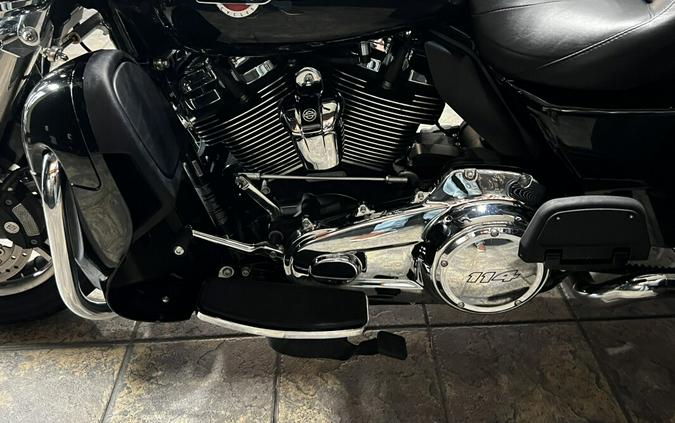 FLHTCUTG 2023 Tri Glide® Ultra