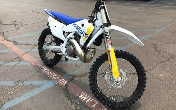2027 HUSQVARNA TC 300