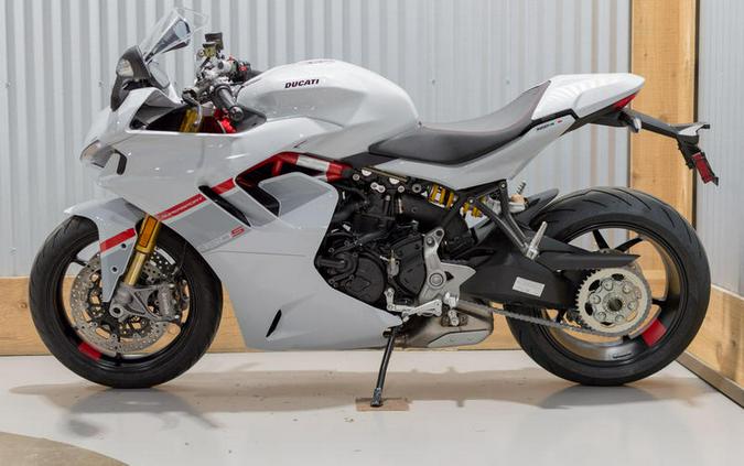 2024 Ducati Supersport 950 S White Stripe