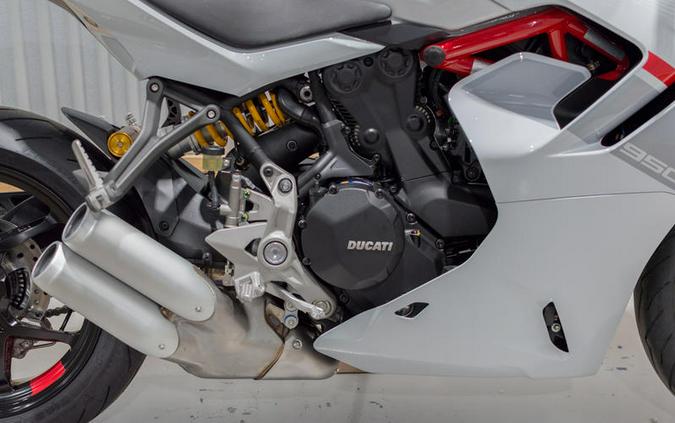 2024 Ducati Supersport 950 S White Stripe