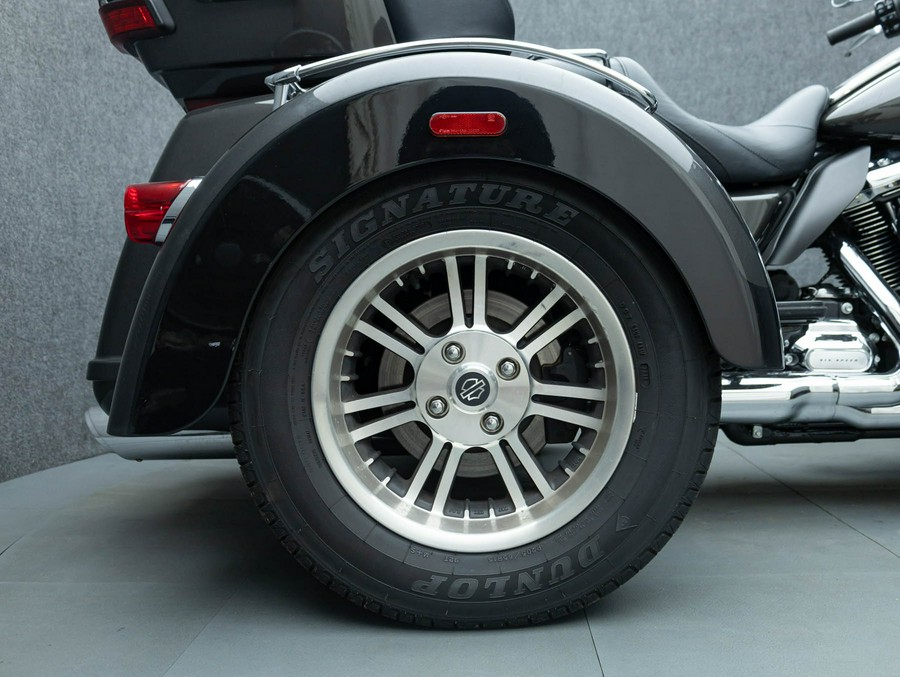 2019 HARLEY DAVIDSON FLHTCUTG TRI GLIDE ULTRA TRIKE W/ABS