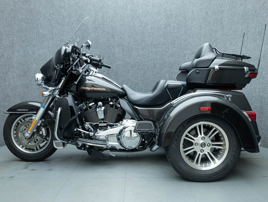 2019 HARLEY DAVIDSON FLHTCUTG TRI GLIDE ULTRA TRIKE W/ABS