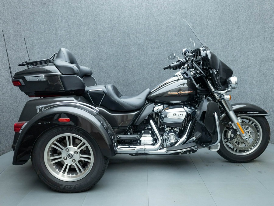 2019 HARLEY DAVIDSON FLHTCUTG TRI GLIDE ULTRA TRIKE W/ABS