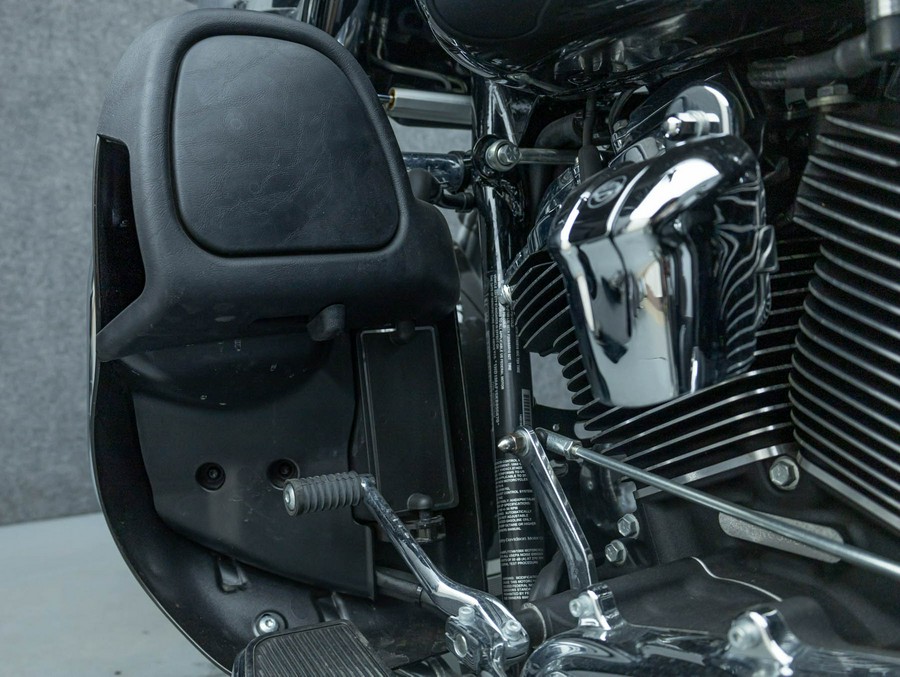 2019 HARLEY DAVIDSON FLHTCUTG TRI GLIDE ULTRA TRIKE W/ABS