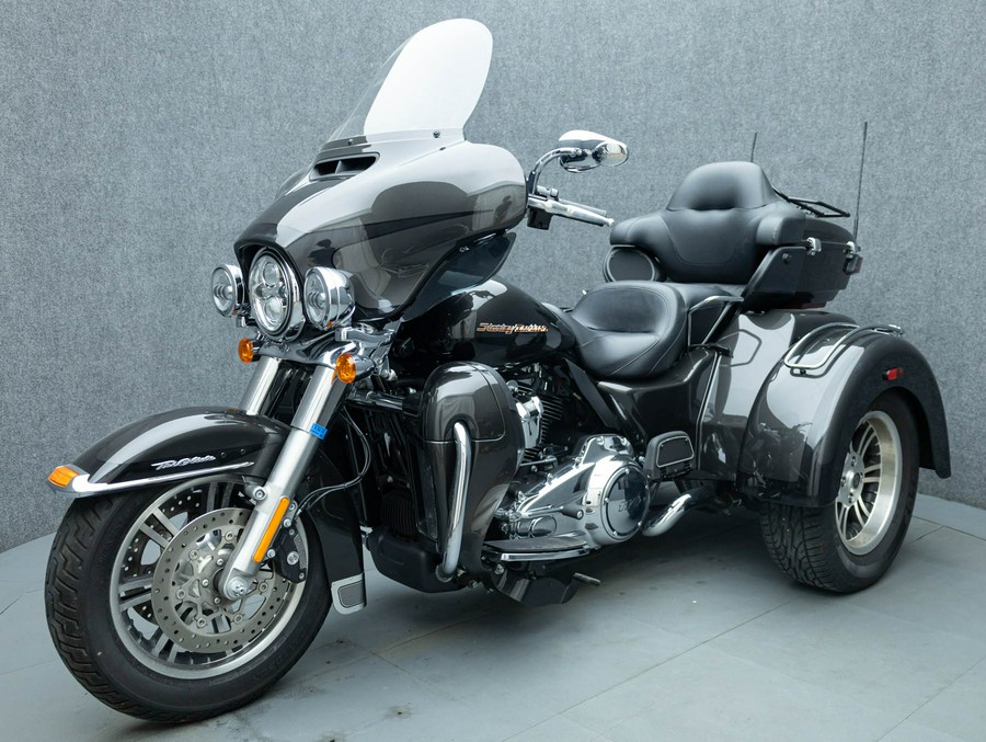 2019 HARLEY DAVIDSON FLHTCUTG TRI GLIDE ULTRA TRIKE W/ABS
