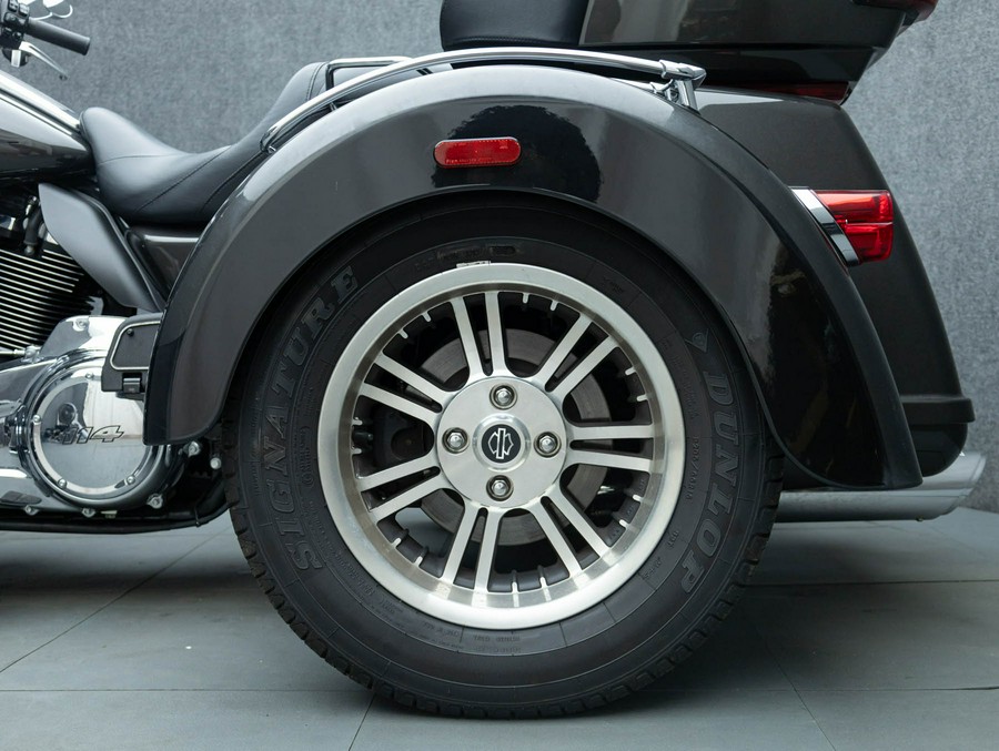 2019 HARLEY DAVIDSON FLHTCUTG TRI GLIDE ULTRA TRIKE W/ABS