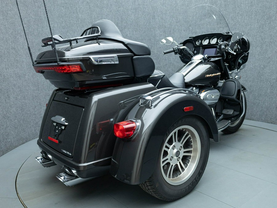 2019 HARLEY DAVIDSON FLHTCUTG TRI GLIDE ULTRA TRIKE W/ABS