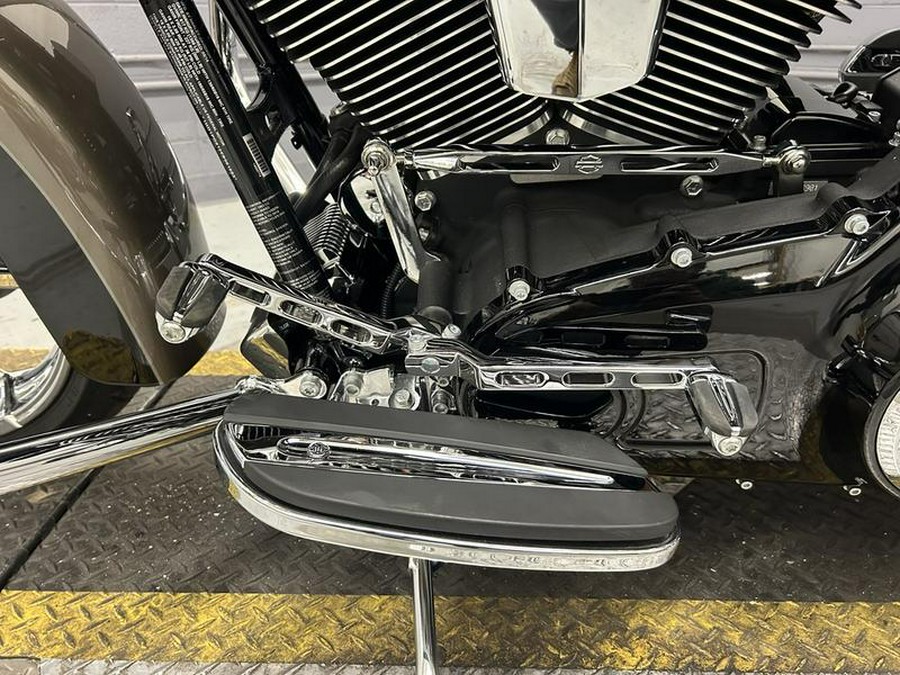 2014 Harley-Davidson® FLHRSE - CVO™ Road King®