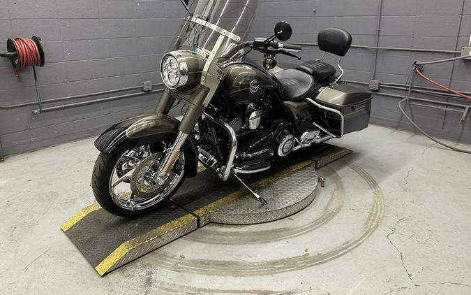 2014 Harley-Davidson® FLHRSE - CVO™ Road King®