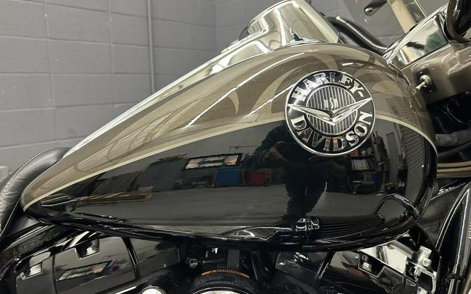 2014 Harley-Davidson® FLHRSE - CVO™ Road King®