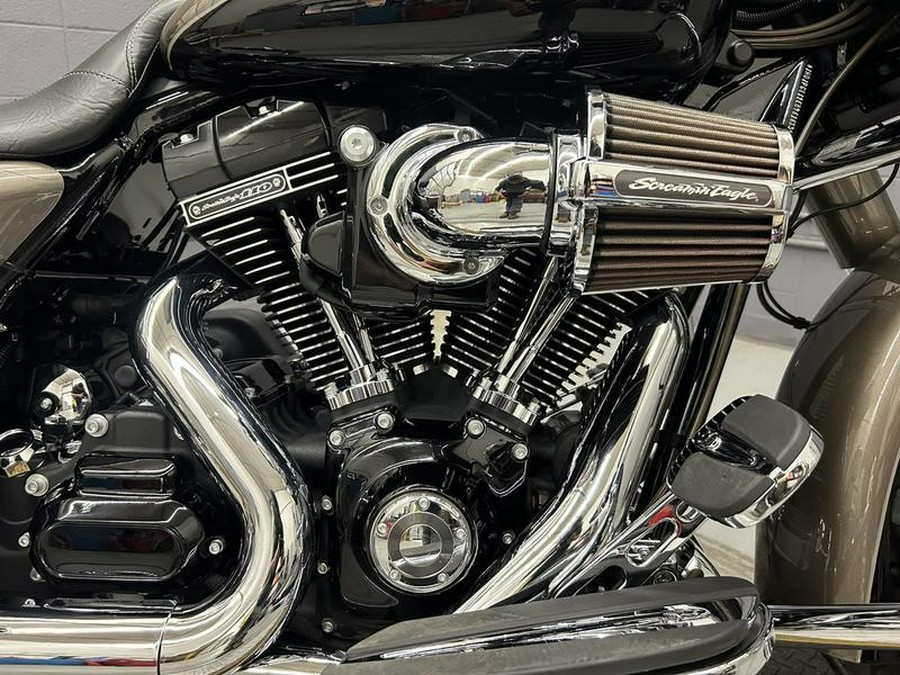 2014 Harley-Davidson® FLHRSE - CVO™ Road King®