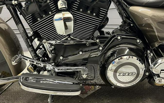 2014 Harley-Davidson® FLHRSE - CVO™ Road King®