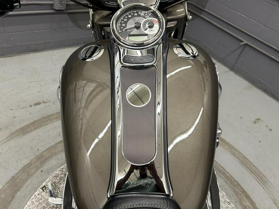 2014 Harley-Davidson® FLHRSE - CVO™ Road King®