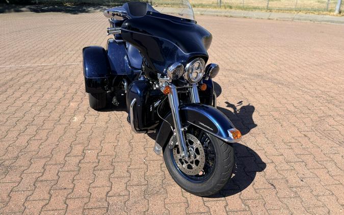 FLHTCUTG 2012 Tri Glide® Ultra Classic