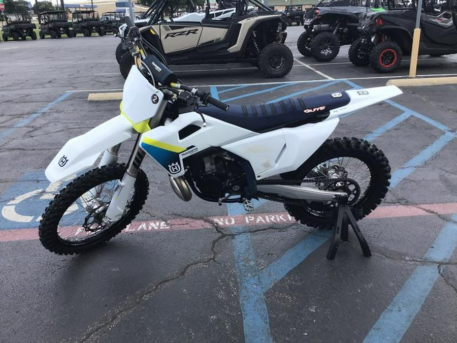 2025 HUSQVARNA TC300