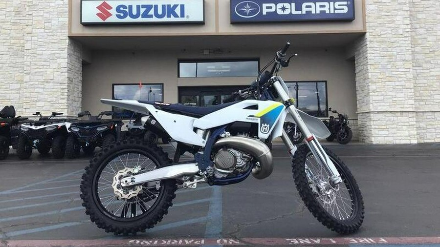 2025 HUSQVARNA TC300