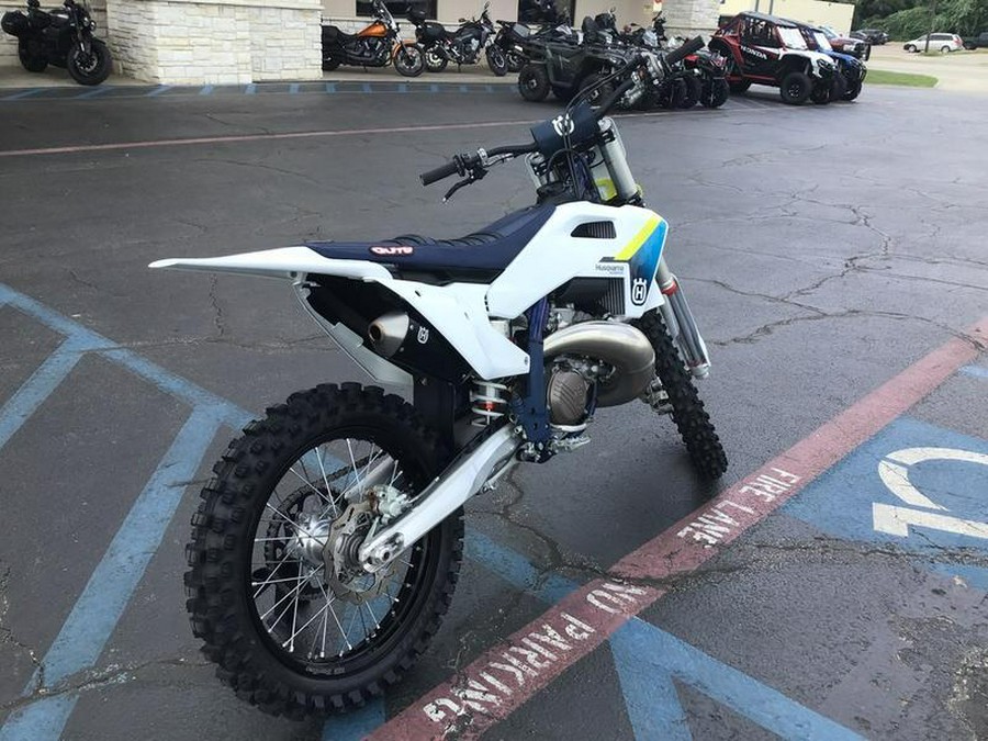 2025 HUSQVARNA TC300