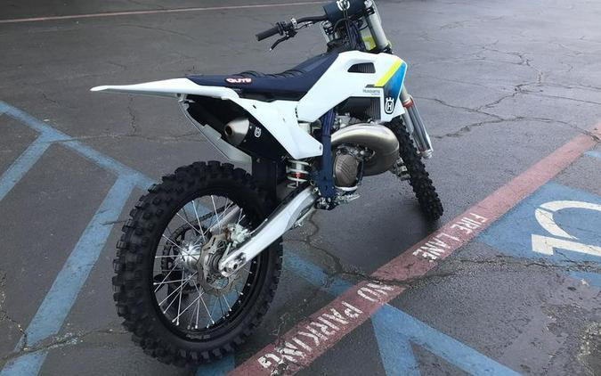 2025 HUSQVARNA TC300