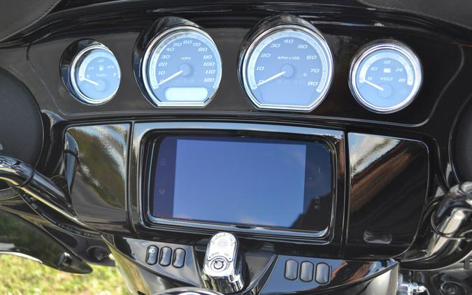 2019 Harley-Davidson® Ultra Limited - FLHTK