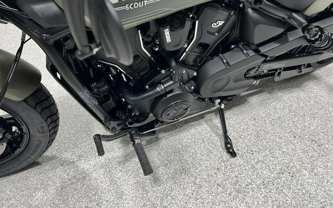 2026 Indian Scout Bobber Limited +Tech Moss Green Smoke