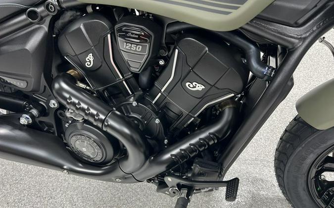 2026 Indian Scout Bobber Limited +Tech Moss Green Smoke