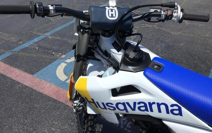 2027 HUSQVARNA TC 125