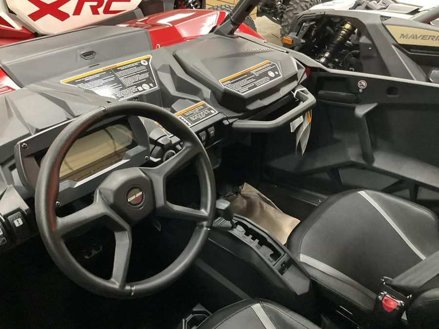 2024 Can-Am® Commander XT 700