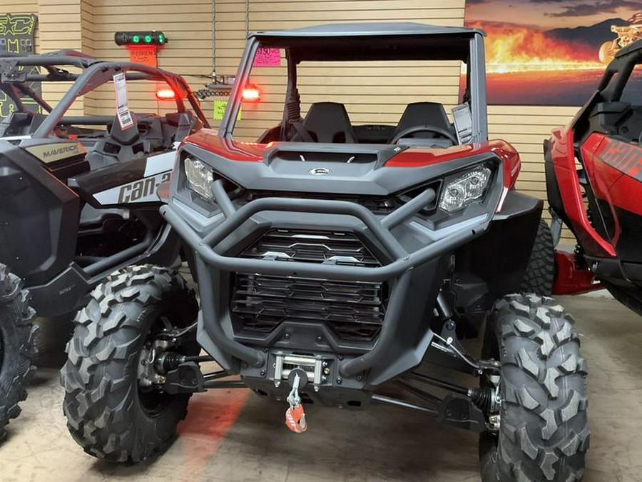 2024 Can-Am® Commander XT 700