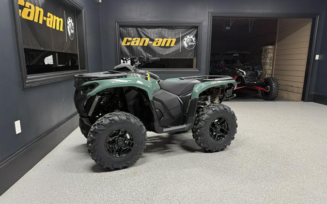 2026 Can-Am Outlander PRO XU HD5