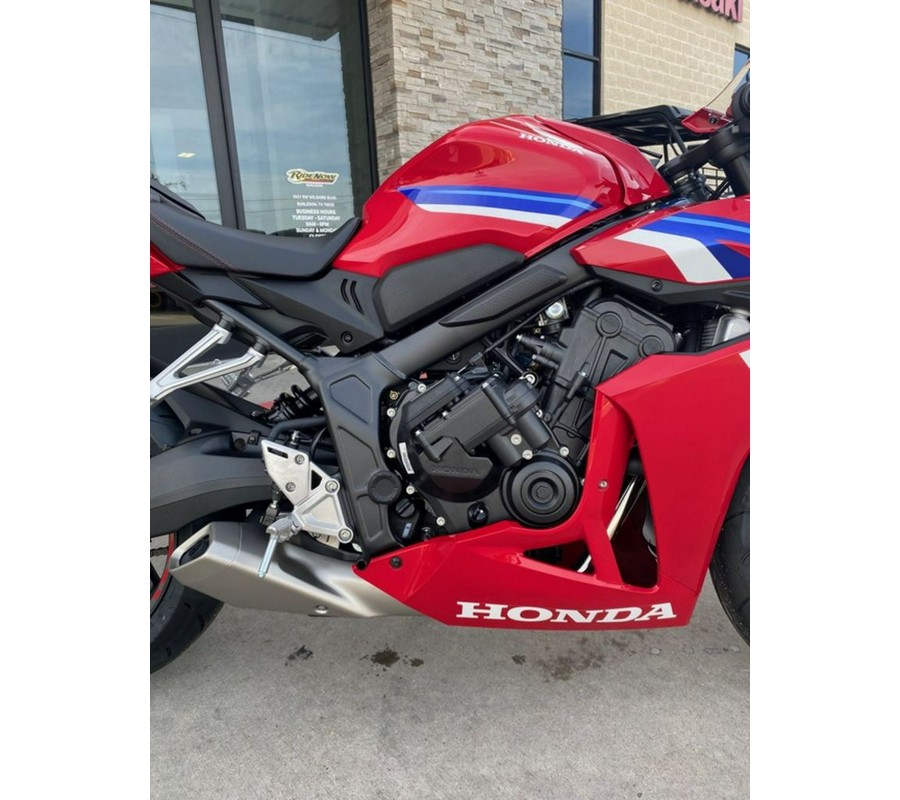 2026 Honda® CBR650R E-Clutch